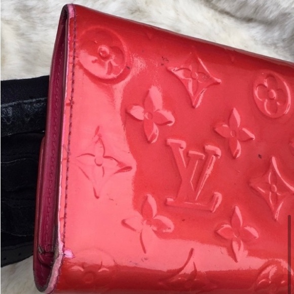 LOUIS VUITTON SARAH WALLET - no chain - Picture 14 of 15